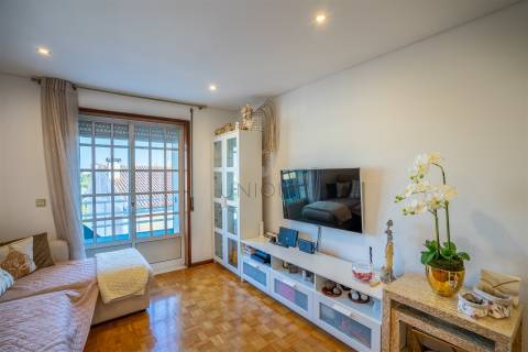 Apartamento T3+2 Duplex no centro de Vagos | Remodelado com garagem