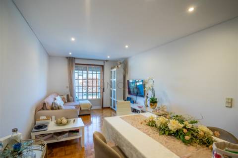 Apartamento T3+2 Duplex no centro de Vagos | Remodelado com garagem