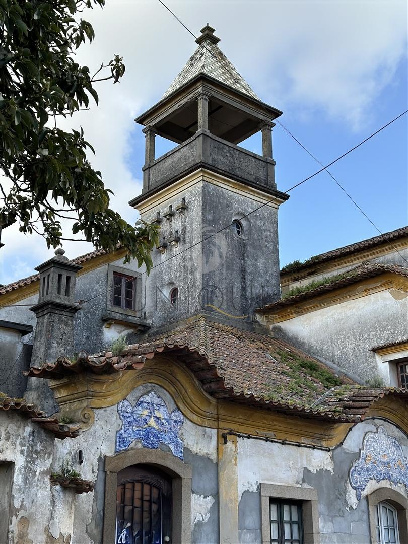 Moradia Secular para Restauro