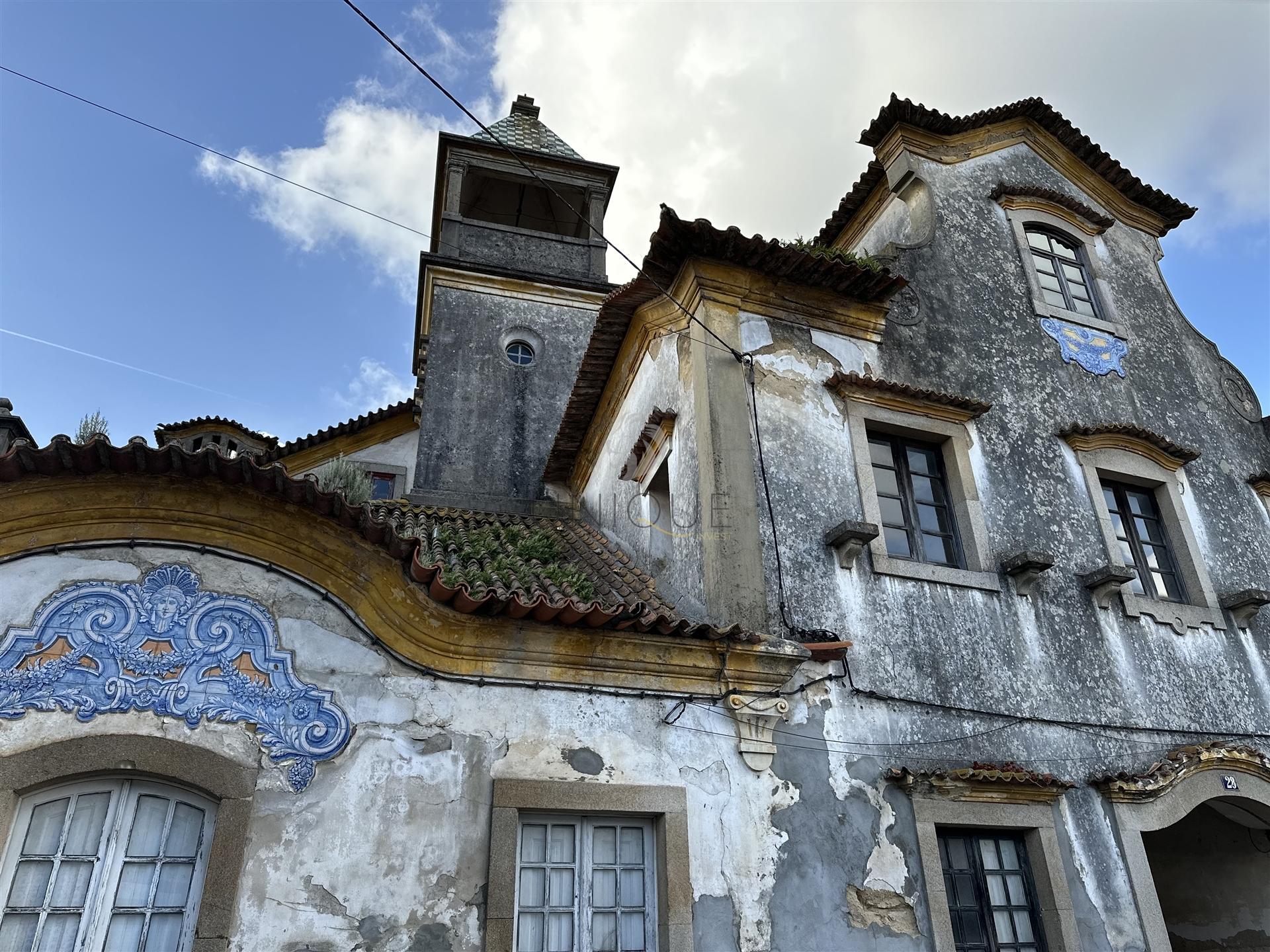 Moradia Secular para Restauro