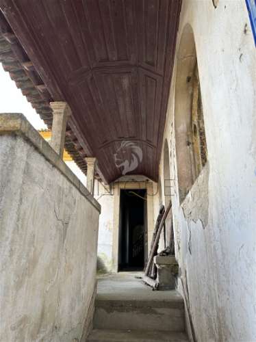 Moradia Secular para Restauro em Cacia, Aveiro | Potencial de Reabilitação