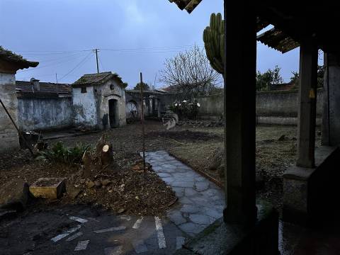 Moradia Secular para Restauro em Cacia, Aveiro | Potencial de Reabilitação
