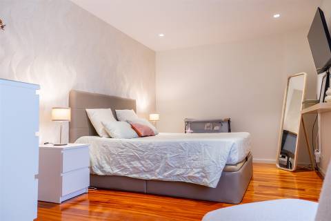 Apartamento T3 em condomínio privado na Maia | Piscina e garagem