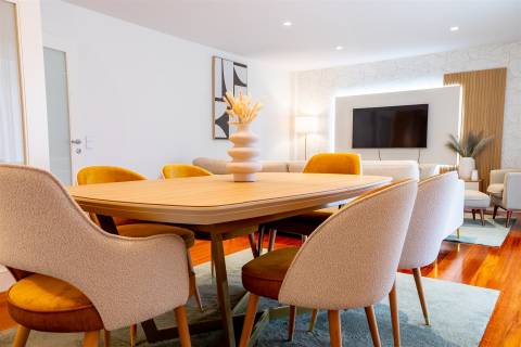 Apartamento T3 em condomínio privado na Maia | Piscina e garagem