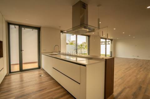 Moradia T4 nova construção em Ílhavo | Próxima do centro de Aveiro