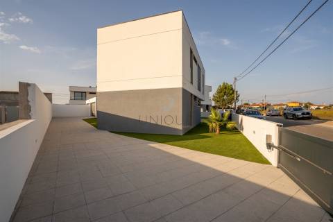 Moradia T4 nova construção em Ílhavo | Próxima do centro de Aveiro