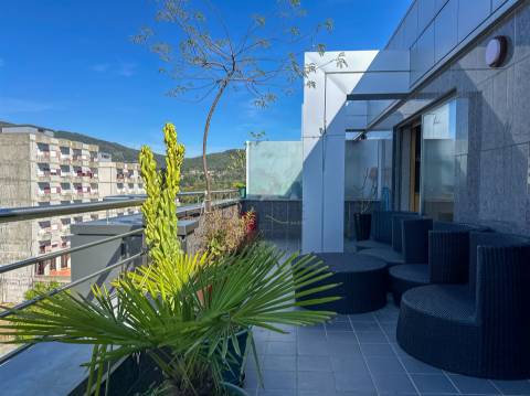 Apartamento T2 com Terraço e Garagem Fechada – Ferreiros, Amares | Perto de Braga