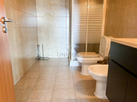 Apartamento T2 com Terraço e Garagem Fechada – Ferreiros, Amares | Perto de Braga