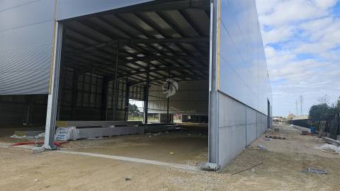 Armazém Novo - Zona Industrial de Taboeira