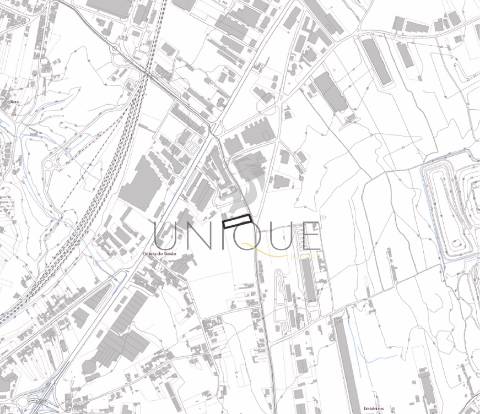 Armazém Novo - Zona Industrial de Taboeira Aveiro