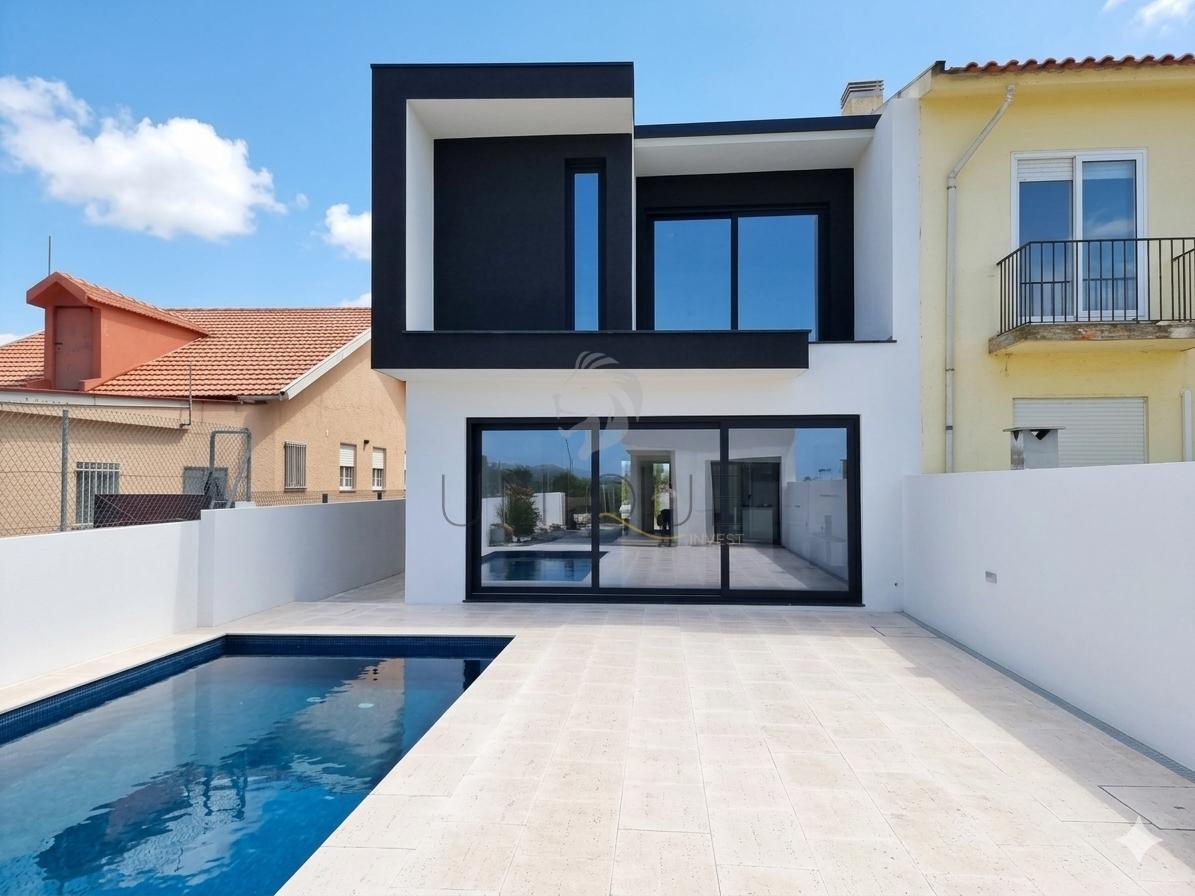 Moradia T4 com piscina na Gafanha do Carmo | Acesso à Ria de Aveiro