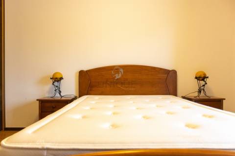 Apartamento T2 com garagem e arrumos no centro de Aveiro