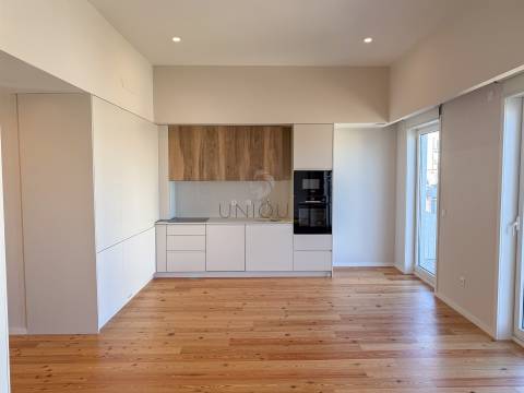 Apartamento T1 novo na zona histórica do centro da cidade de Aveiro.