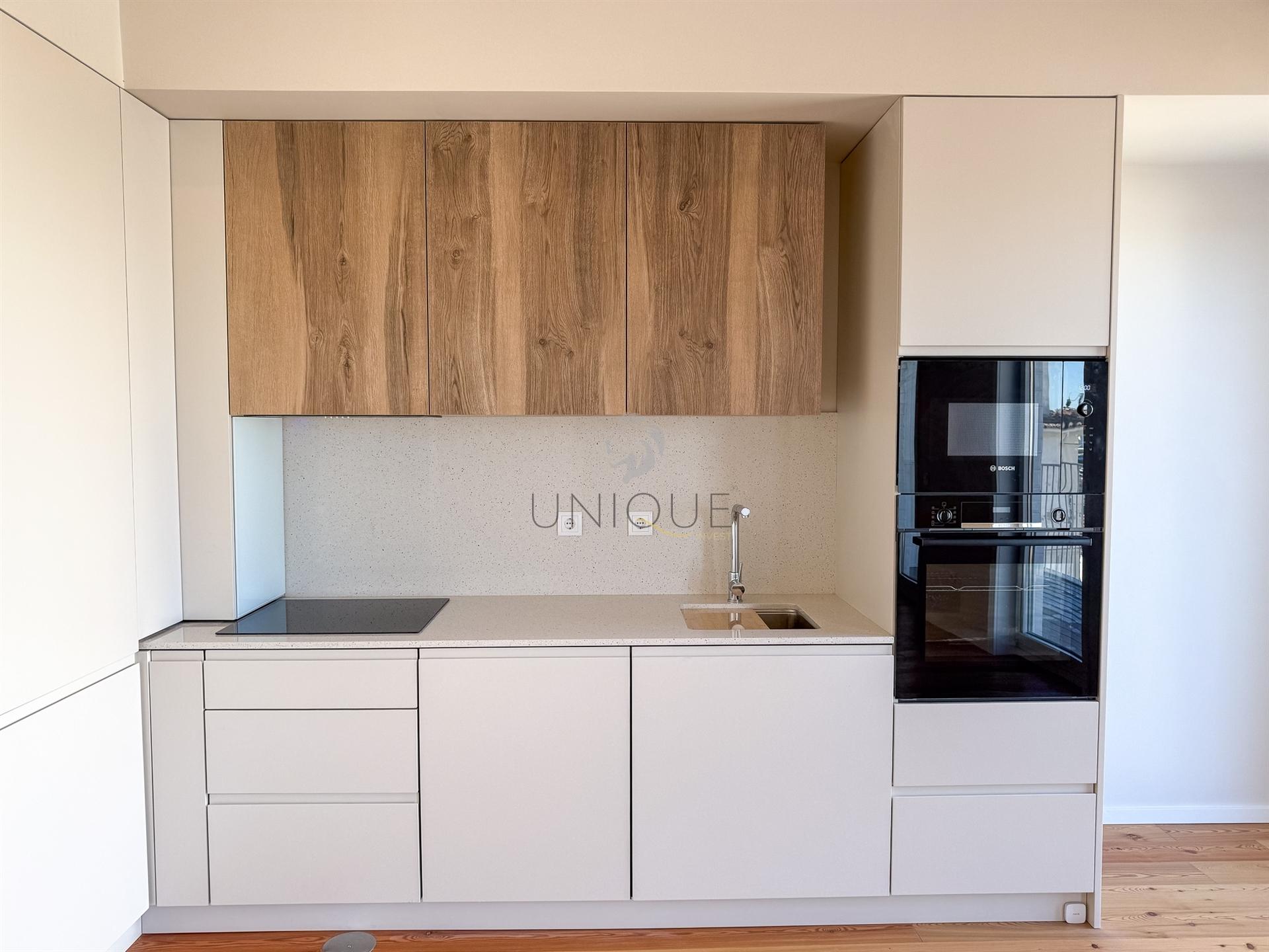 Apartamento T1 novo na zona histórica do centro da cidade de Aveiro.