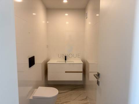 Apartamento T1 novo na zona histórica do centro da cidade de Aveiro.