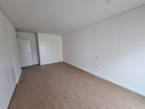 Novo T1+1 | Suite + Lugar de Garagem | Centro de Esgueira