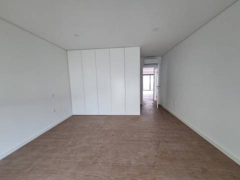 Novo T1+1 | Suite + Lugar de Garagem | Centro de Esgueira