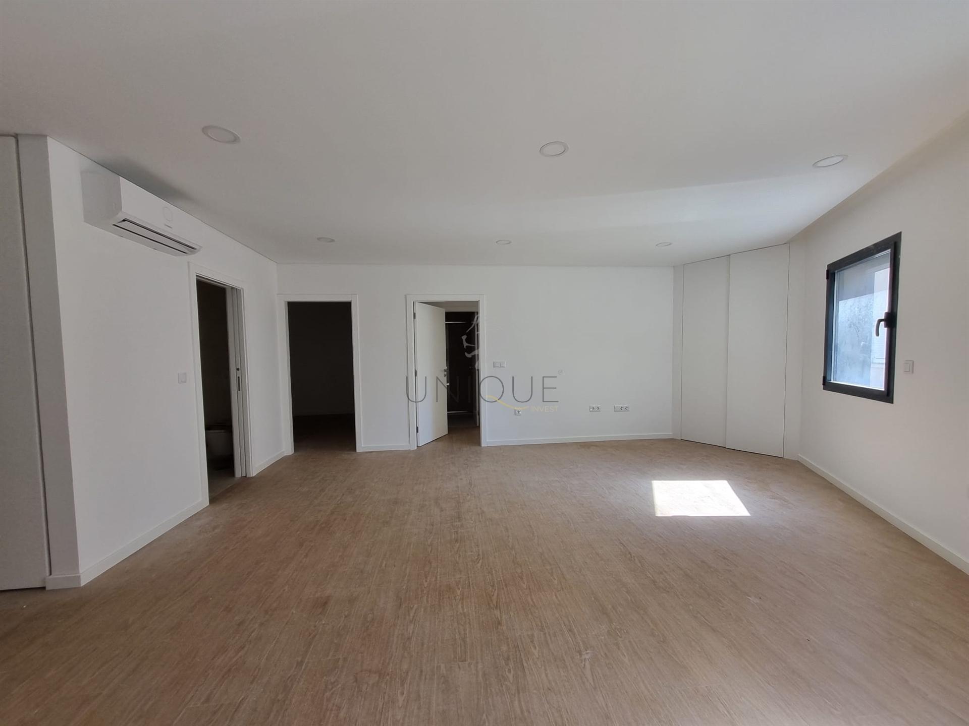 Novo T1+1 | Suite + Lugar de Garagem | Centro de Esgueira