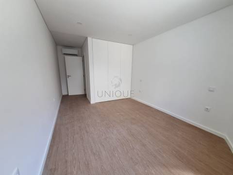 Novo T1+1 | Suite + Lugar de Garagem | Centro de Esgueira