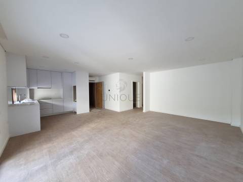 Novo T1+1 | Suite + Lugar de Garagem | Centro de Esgueira