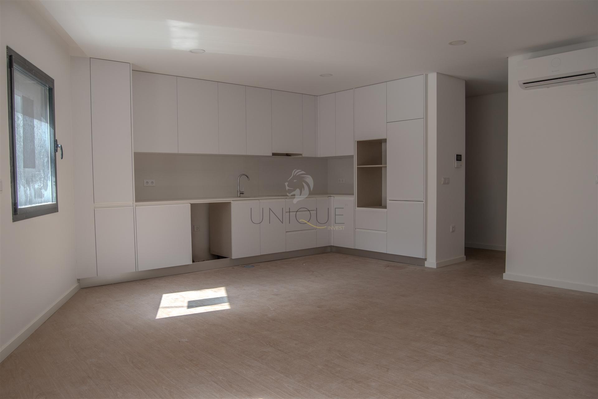 Novo T1+1 | Suite + Lugar de Garagem | Centro de Esgueira