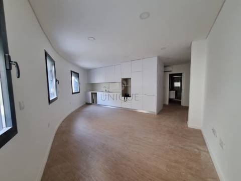 T1 Novo em Esgueira | Áreas Acima da Média + Garagem