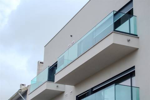 T3 Novo com Terraço Privativo: O Refúgio Perfeito no Centro de Esgueira