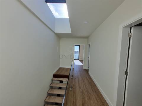 Moradia T4 Moderna a poucos minutos do Centro de Aveiro