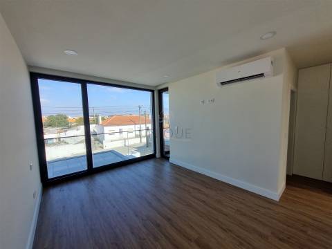 Moradia T4 Moderna a poucos minutos do Centro de Aveiro