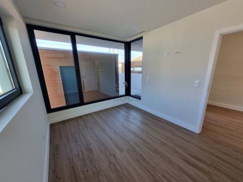 Moradia T4 Moderna a poucos minutos do Centro de Aveiro