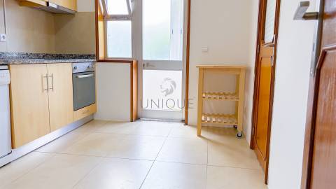 Apartamento T2 Arrendamento em Ramalde,Porto