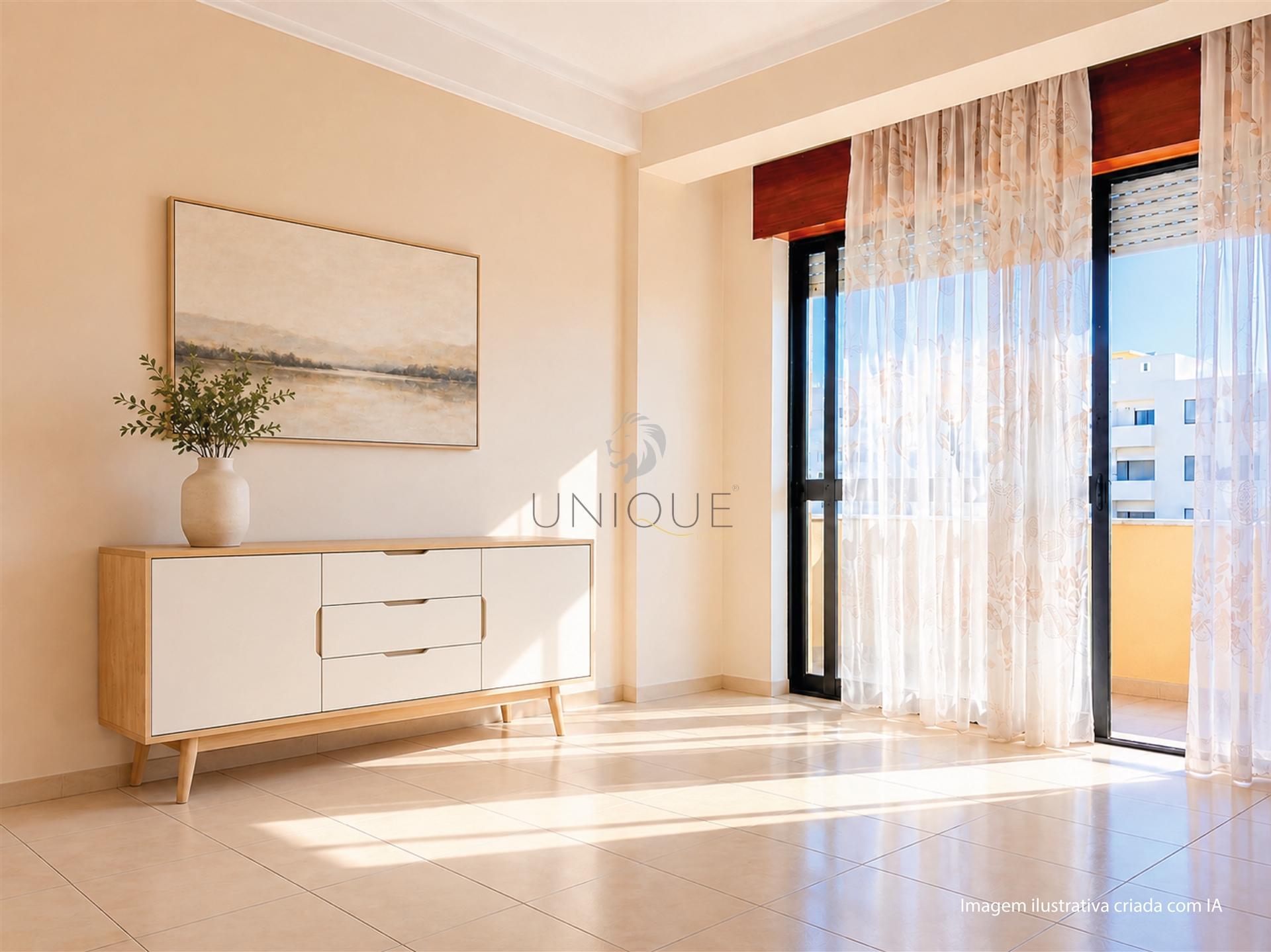 Apartamento T1 com Vista Mar, Elevador e Quarteira