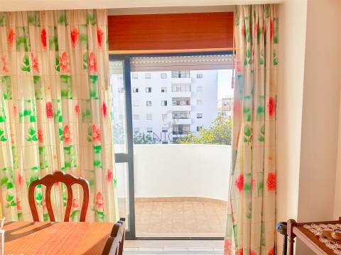 Apartamento T2 em Quarteira