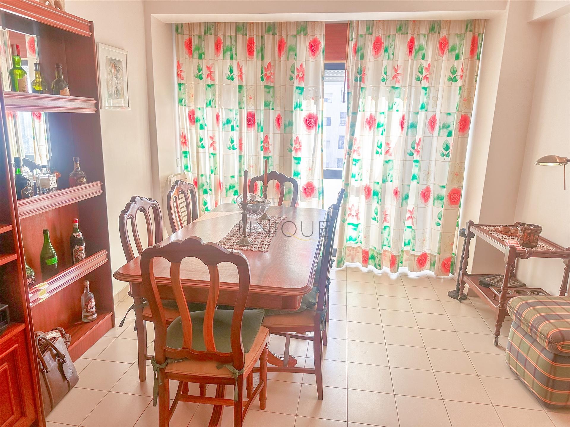Apartamento T2 em Quarteira