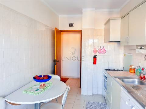 Apartamento T2 em Quarteira