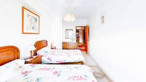 Apartamento T2 em Quarteira