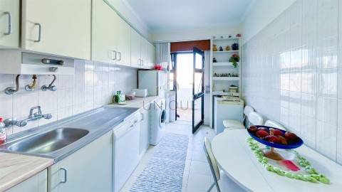 Apartamento T2 em Quarteira