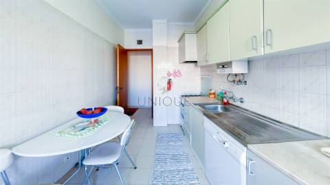 Apartamento T2 em Quarteira