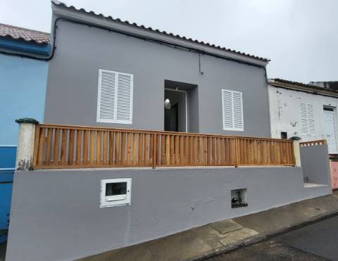 Moradia T4 Venda em Salga,Nordeste