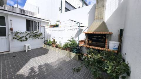 Apartamento T2 Venda em Ponta Delgada (São Sebastião),Ponta Delgada