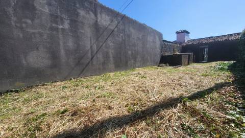 Moradia em Banda T1 Venda em Salga,Nordeste