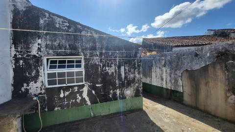 Moradia em Banda T1 Venda em Salga,Nordeste