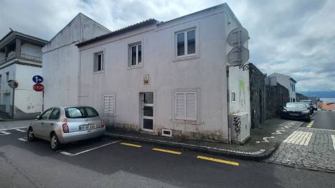 Moradia T2 Venda em Ribeira Grande (Matriz),Ribeira Grande