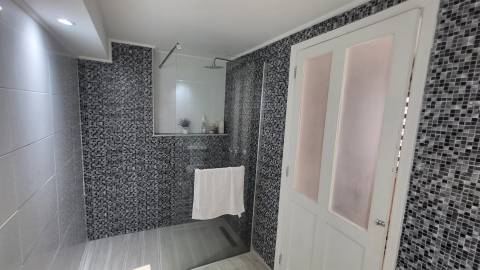 Moradia T2 Venda em Ribeira Grande (Matriz),Ribeira Grande