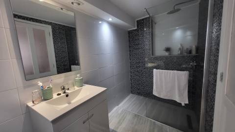 Moradia T2 Venda em Ribeira Grande (Matriz),Ribeira Grande