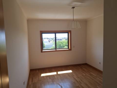 Apartamento T2 Arrendamento em São Bernardo,Aveiro