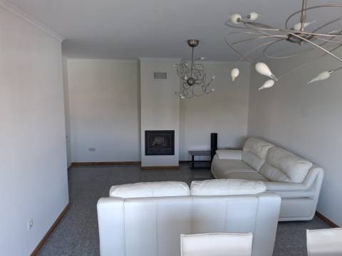 Apartamento T2 Arrendamento em São Bernardo,Aveiro