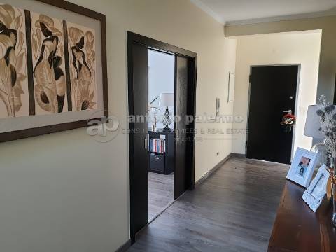 Excelente Moradia V4 para venda