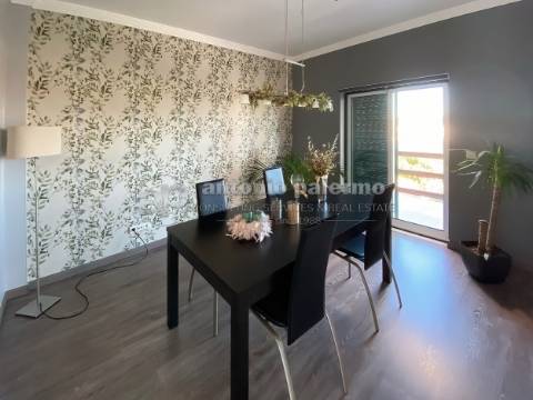 Excelente Moradia V4 para venda