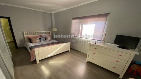 Excelente Moradia V4 para venda